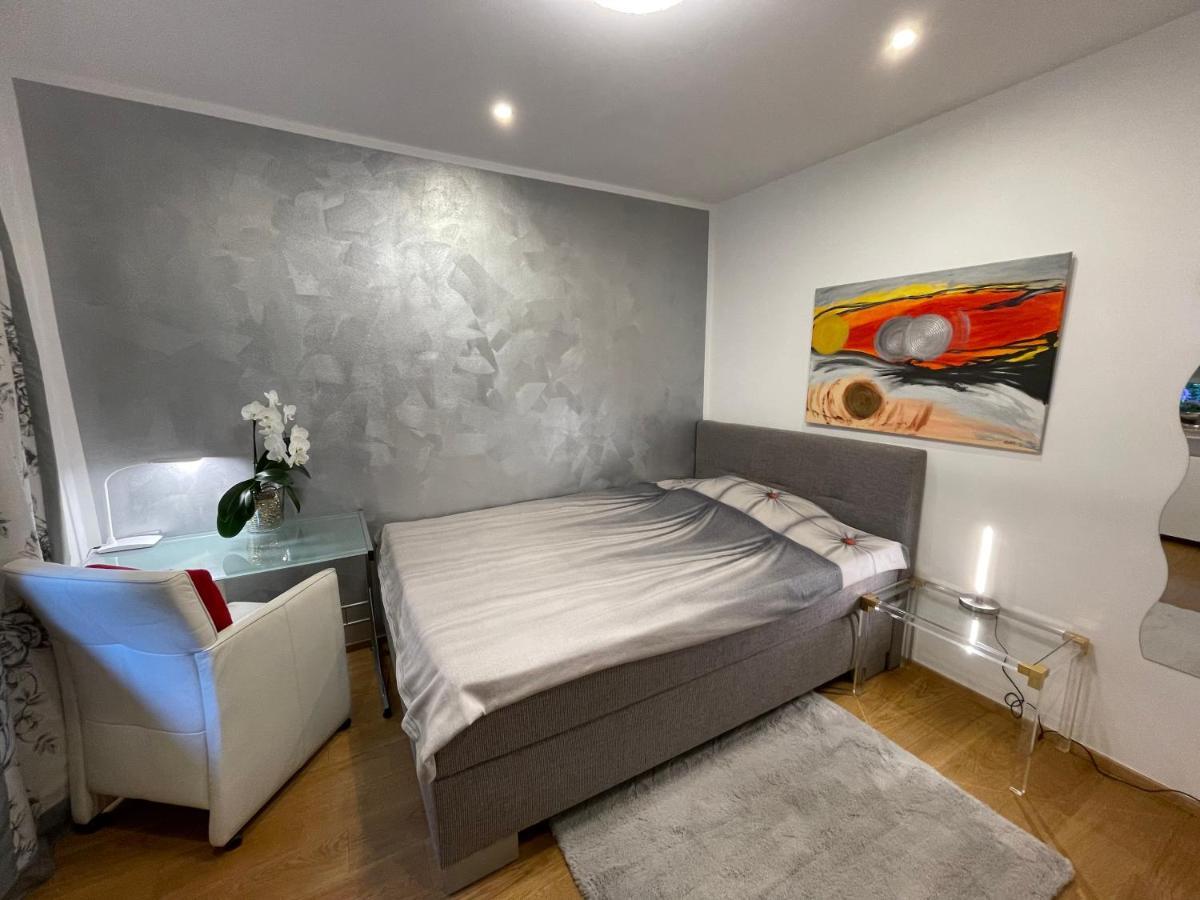 Airport Rooms Waldblick Colónia Exterior foto